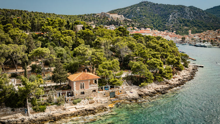 Hvar